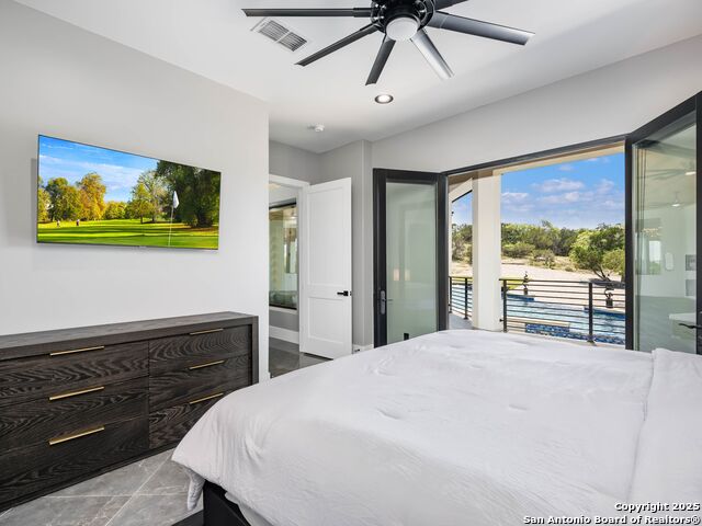 Listing photo id 24 for 25003 Miranda Ridge