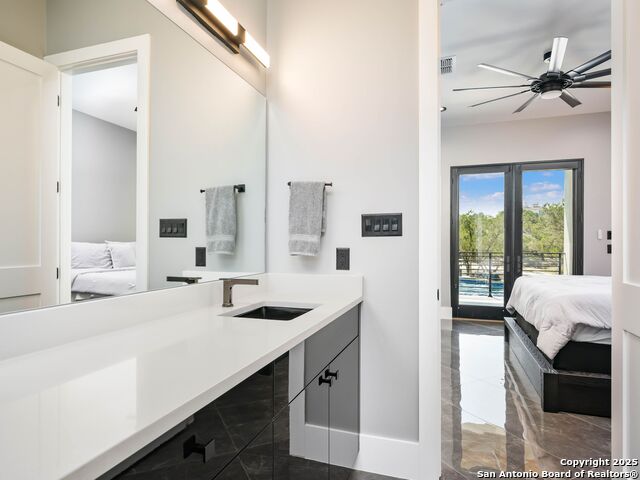 Listing photo id 26 for 25003 Miranda Ridge