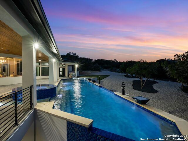 Listing photo id 35 for 25003 Miranda Ridge
