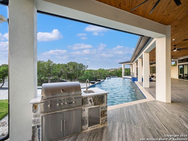 Listing photo id 39 for 25003 Miranda Ridge