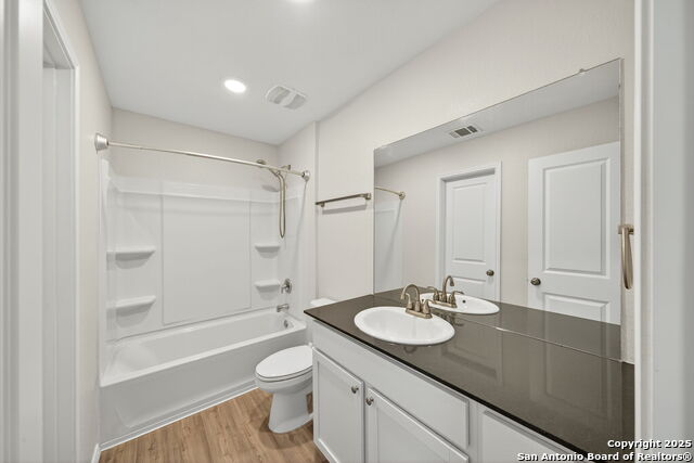 Image 18 of 26 For 5331 Hornbeck Heights