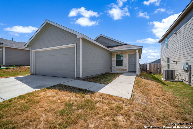 Image 3 of 26 For 5331 Hornbeck Heights