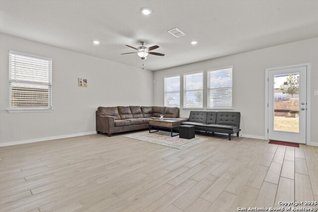 Image 7 of 21 For 2083 Cowan  