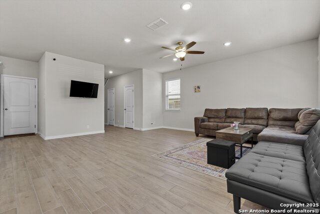 Image 8 of 21 For 2083 Cowan  