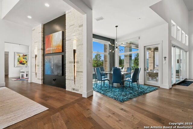 Image 14 of 37 For 103 Wellesley Cove