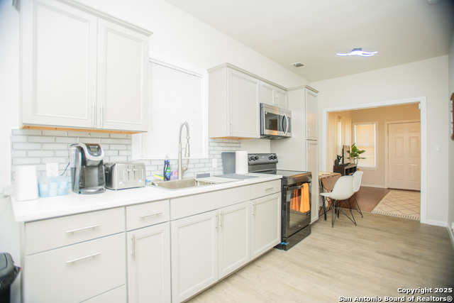 Listing photo id 2 for 2802 Morales St