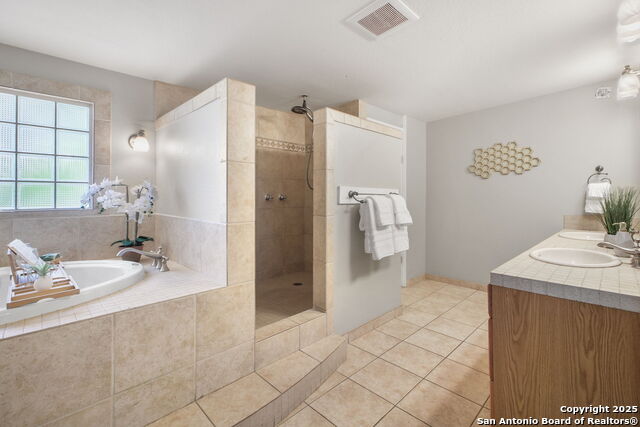 Image 18 of 41 For 234 Five Oaks