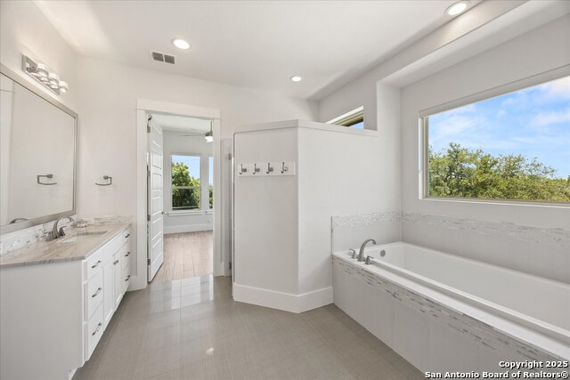 Listing photo id 19 for 643 Menger Springs