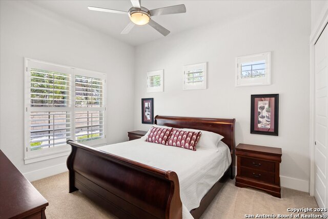 Listing photo id 23 for 643 Menger Springs