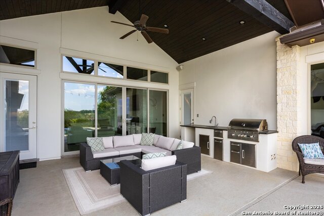 Listing photo id 34 for 643 Menger Springs