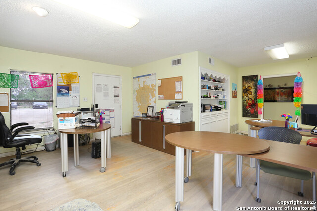 Image 18 of 22 For 5301 Casa Bella