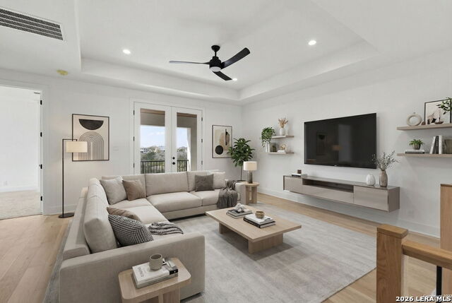 Image 17 of 61 For 258 Hannah  