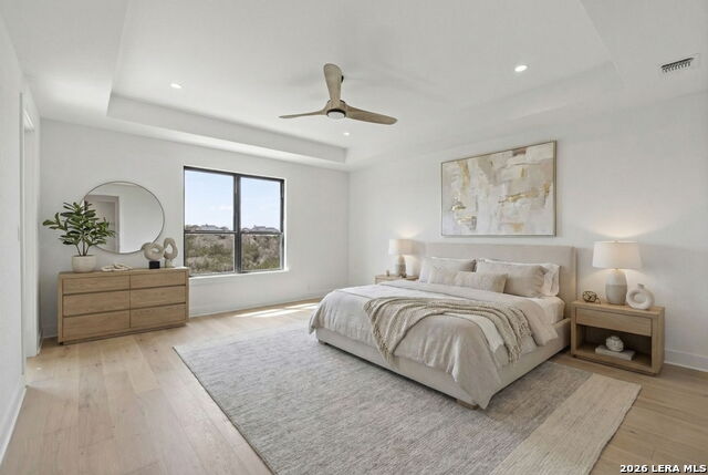 Image 29 of 61 For 258 Hannah  