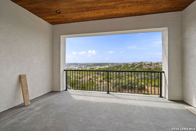 Image 40 of 61 For 258 Hannah  