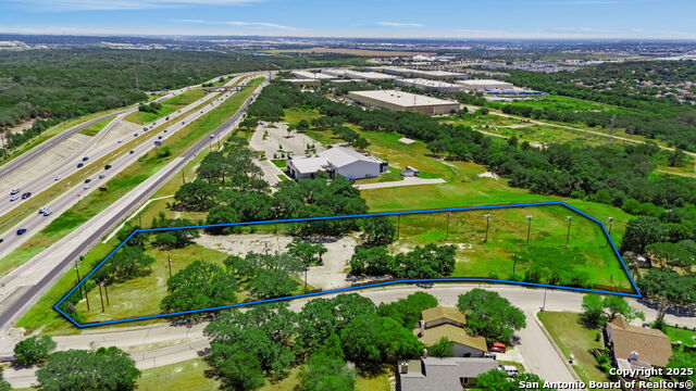 Listing photo id 0 for 5550 Mountain Vista