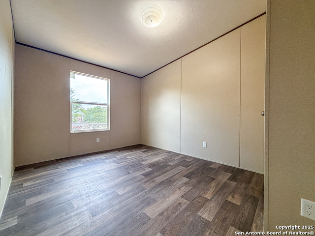 Image 18 of 22 For 1071 Ramble