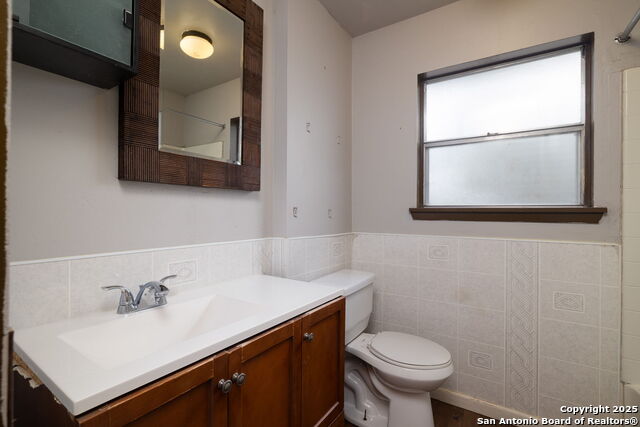 Image 13 of 15 For 5405 Borchers