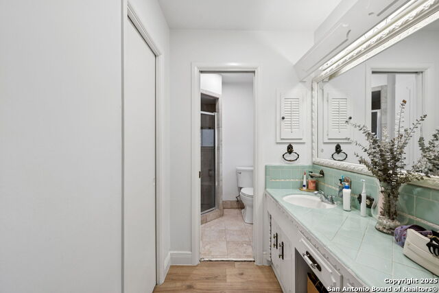 Listing photo id 25 for 10406 Burr Oak