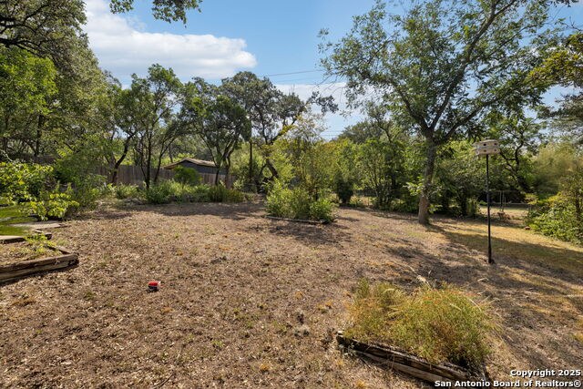 Listing photo id 37 for 10406 Burr Oak