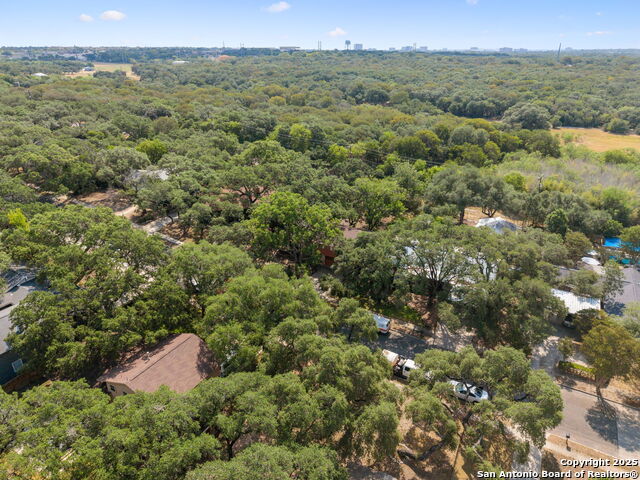 Listing photo id 44 for 10406 Burr Oak