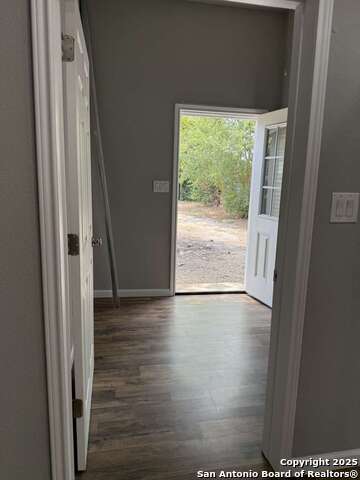 Image 21 of 50 For 334 Whittier E