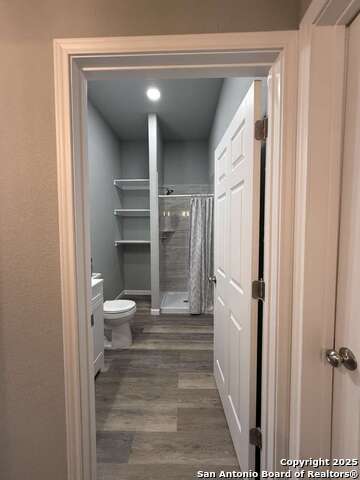 Image 26 of 50 For 334 Whittier E