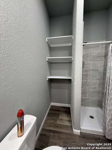 Image 28 of 50 For 334 Whittier E