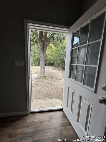 Image 47 of 50 For 334 Whittier E