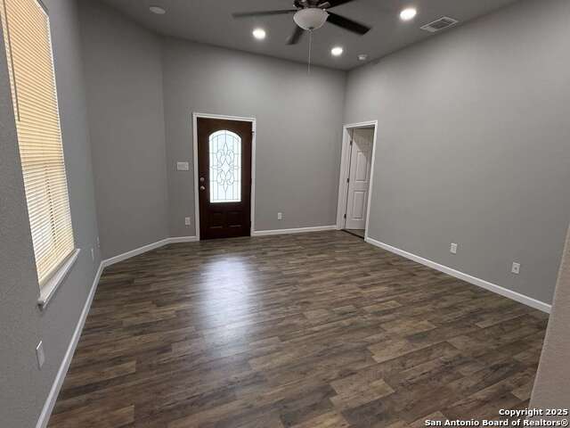 Image 7 of 50 For 334 Whittier E