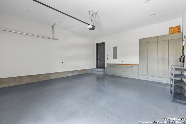 Listing photo id 28 for 6 Dominion Meadows