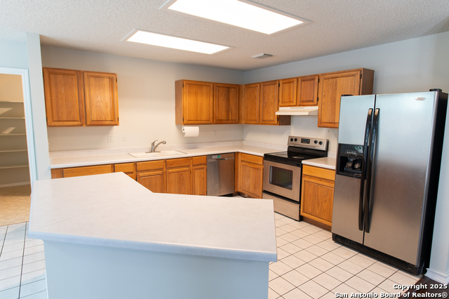 Image 13 of 36 For 15731 Lomita Springs