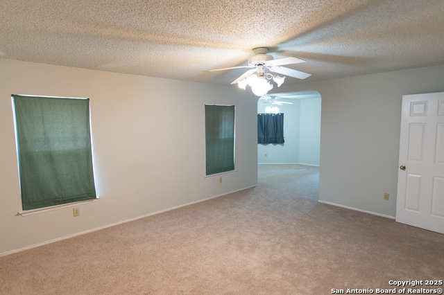 Image 18 of 36 For 15731 Lomita Springs