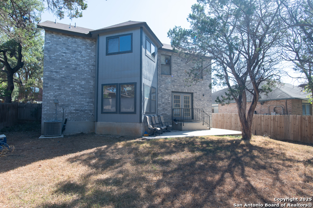 Image 32 of 36 For 15731 Lomita Springs