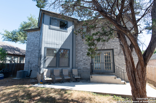 Image 33 of 36 For 15731 Lomita Springs