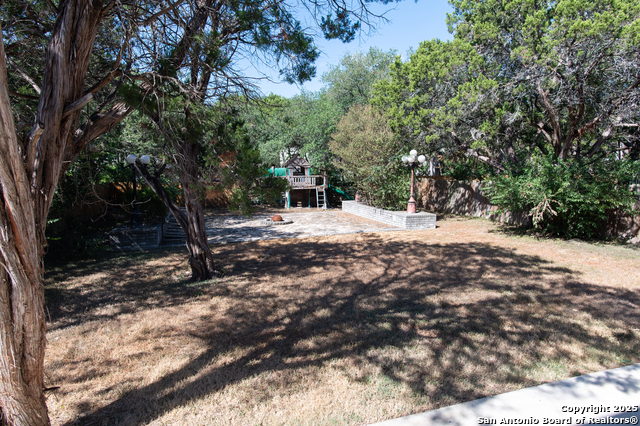 Image 34 of 36 For 15731 Lomita Springs