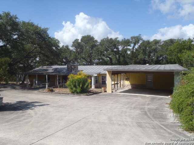 Details for 650 Oakleaf  , Canyon Lake, TX 78133