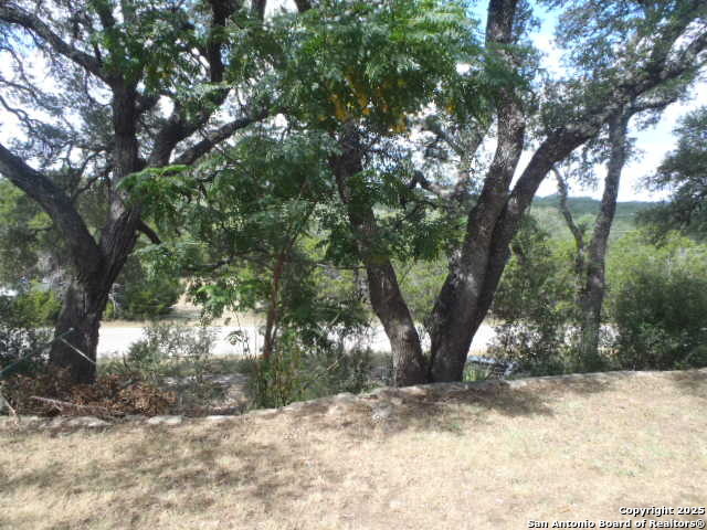 Image 12 of 49 For 650 Oakleaf  