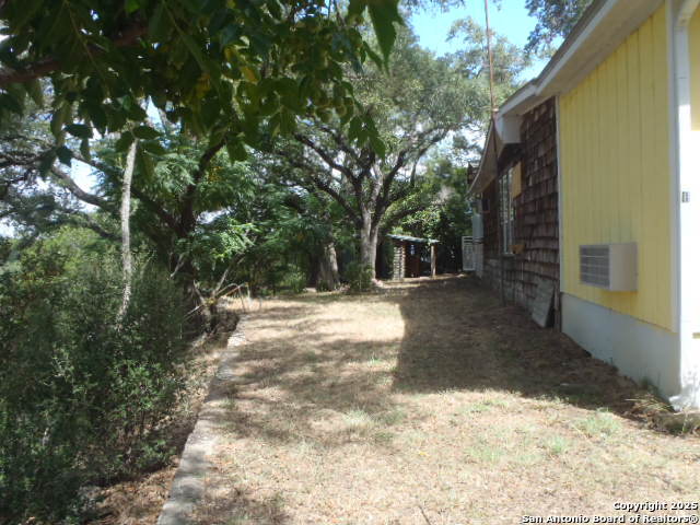 Image 13 of 49 For 650 Oakleaf  