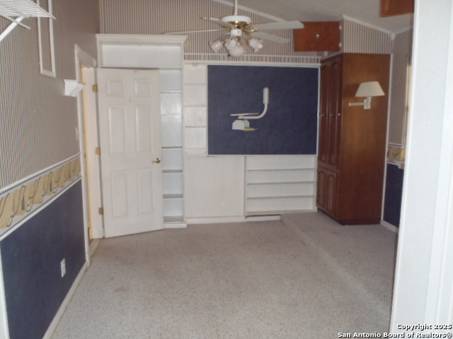 Image 32 of 49 For 650 Oakleaf  