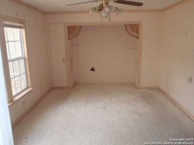 Image 36 of 49 For 650 Oakleaf  