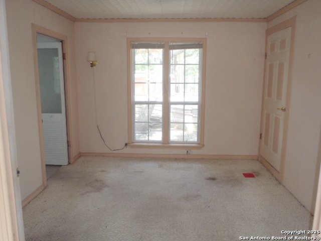 Image 37 of 49 For 650 Oakleaf  