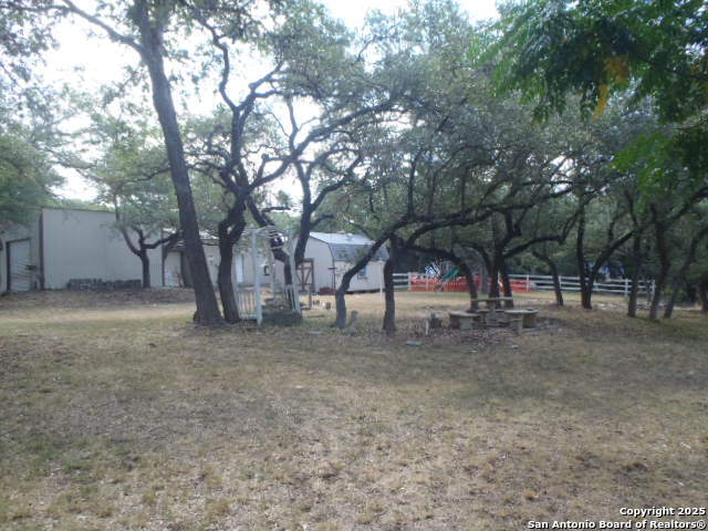 Image 47 of 49 For 650 Oakleaf  