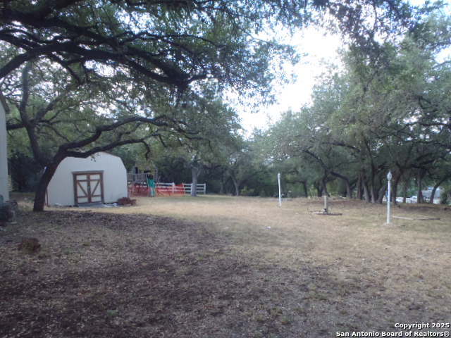 Image 7 of 49 For 650 Oakleaf  