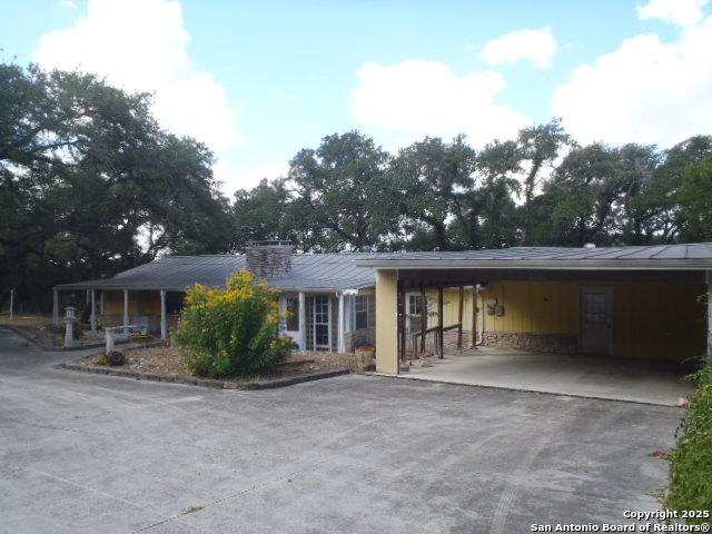 Image 9 of 49 For 650 Oakleaf  