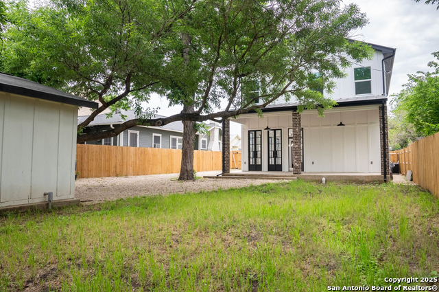 Image 19 of 22 For 1339 Schley Avenue