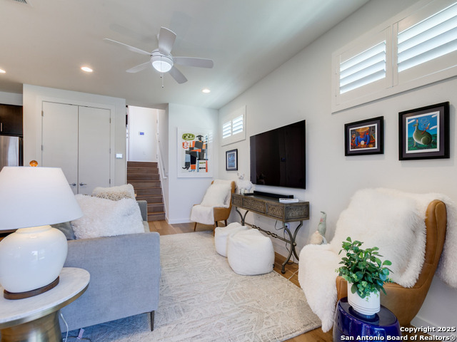 Image 4 of 25 For 133 Terrell Rd  1