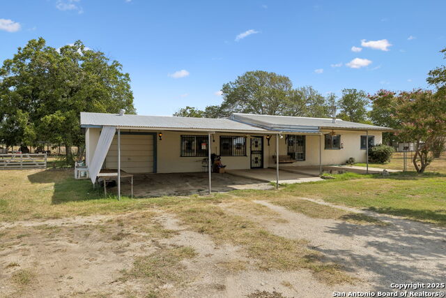 Listing photo id 2 for 8677 Kirkner Rd