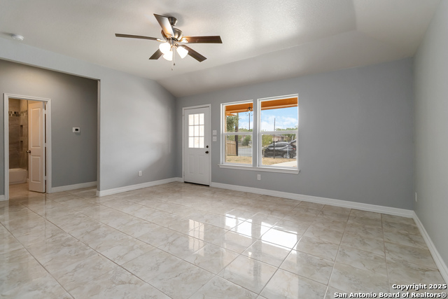 Image 5 of 28 For 10214 Renova