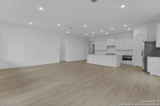 Image 3 of 28 For 5528 Paschal Park