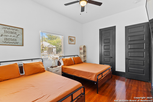 Listing photo id 6 for 318 Belmont  